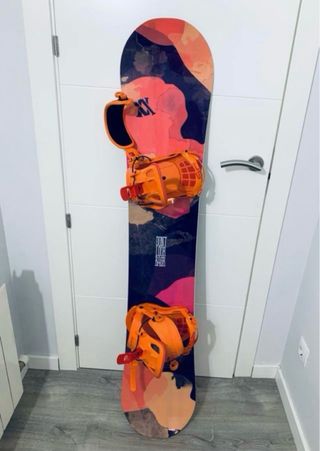 Tabla Snow Disturbia Mujer + Fijaciones SP