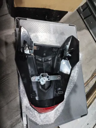 Carenado trasero CBR 125 r
