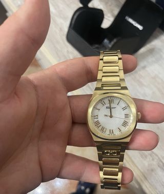 Reloj Salvatore Ferragamo dorado