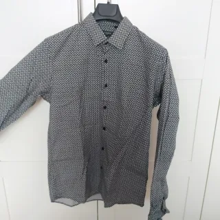 Camisa CALAVERAS. Unisex. Corte recto