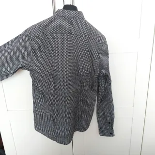 Camisa CALAVERAS. Unisex. Corte recto