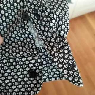 Camisa CALAVERAS. Unisex. Corte recto