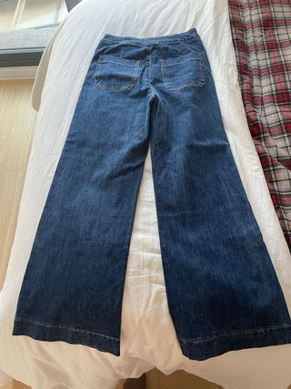 Pantalones vaqueros anchos con botones