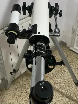 Telescopio 700mm con caja