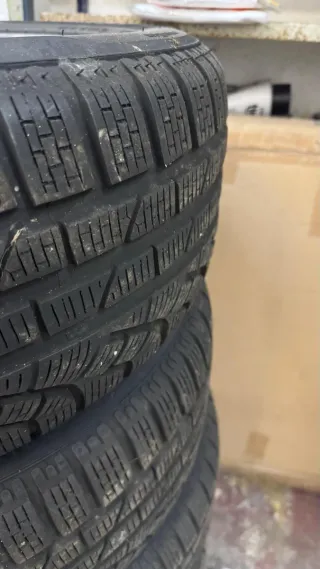 Llantas BMW originales 16" + Neumáticos de Inviern