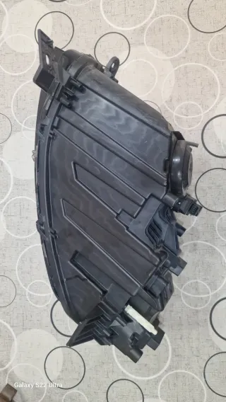 Faro Dacia Duster Derecho 260107725R