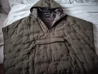 Capa acolchada Desigual verde