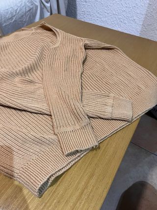 Jersey hombros descubiertos beige