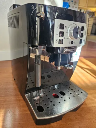 Cafetera Delonghi Magnifica S