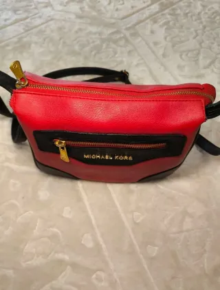 Borsa Michael Kors rossa e nera