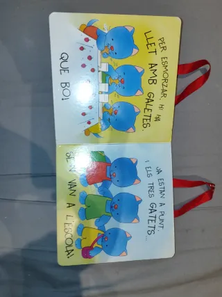 Els gatets (A passejar amb) (Catalan Edition)