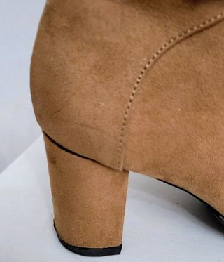 Preciosos Botines beige. 37.