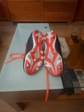 Botas de fútbol Adidas Predator casi nuevas