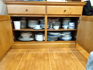 Mueble aparador vitrina madera y cristal