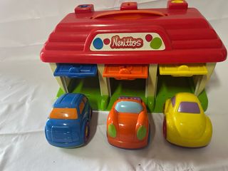 Casa de juegos con coches para bebés