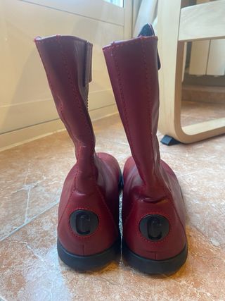 Botín camper burdeos con cremallera