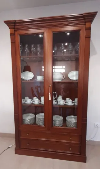 Mueble de salón de madera maciza