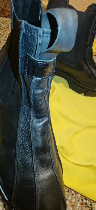 Botines de cuero negros talla 41