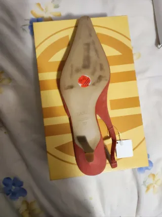 Zapatos ante salmón tacón bajo destalonados