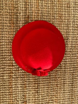 Sombrero rojo de lana niña