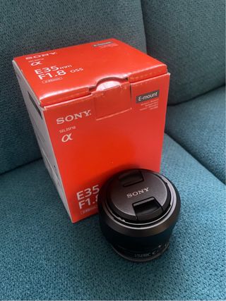 Obiettivo Sony E 35mm F1.8 OSS SEL35F18