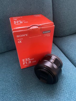 Obiettivo Sony E 35mm F1.8 OSS SEL35F18