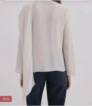 Blusa cruzada asimétrica blanca