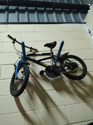 Bicicleta infantil BMX azul