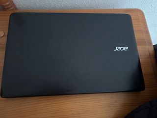 Ordenador portátil Acer negro