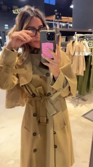 Gabardina/ Trench GUTS & LOVE.