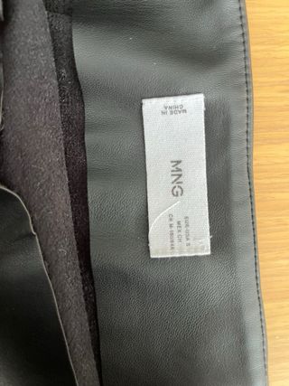 Conjunto fiesta top y falda cuero