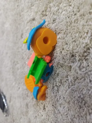 Figuras variadas: Spiderman, Toad, Piolín