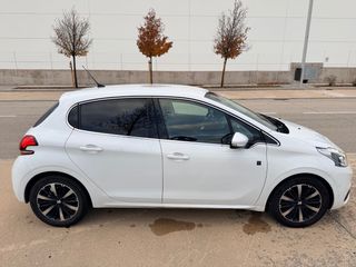 Peugeot 208 2019