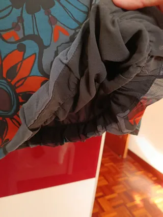 Blusa de mujer con estampado floral