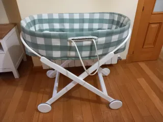 Culla in vimini per neonato con supporto