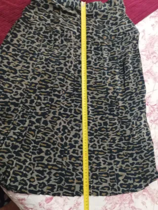 Falda plisada estampado leopardo