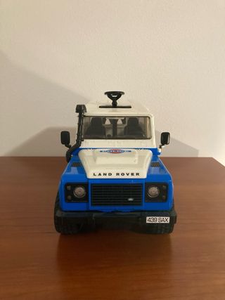 Land Rover Polizia Bruder