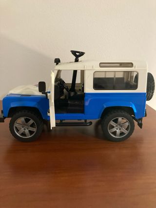 Land Rover Polizia Bruder