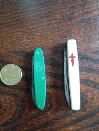 2 piccole coltelli da collezione