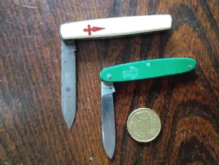 2 piccole coltelli da collezione