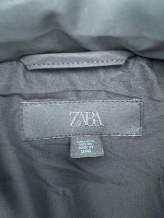 Plumífero con capucha, a estrenar