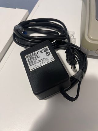 Console Super Nintendo SNES con controller e gioco