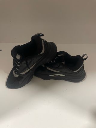Zapatillas Dior B22 Negras y Plateadas