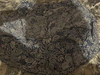 Falda estampada azul y blanca