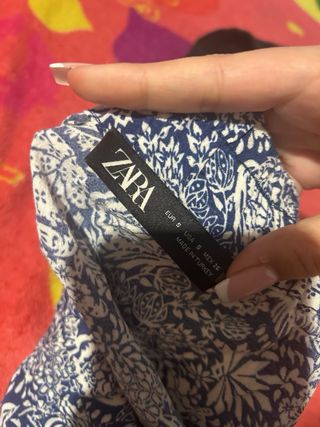 Falda estampada azul y blanca