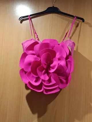 Top rosa con flor xs/s