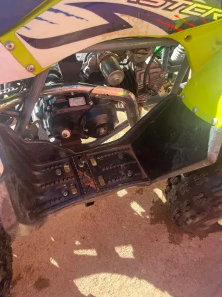 Quad de gasolina infantil