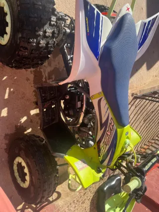 Quad de gasolina infantil