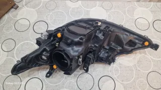 Faro Toyota Auris E180 Derecho