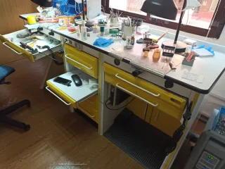 Mesa de laboratorio dental